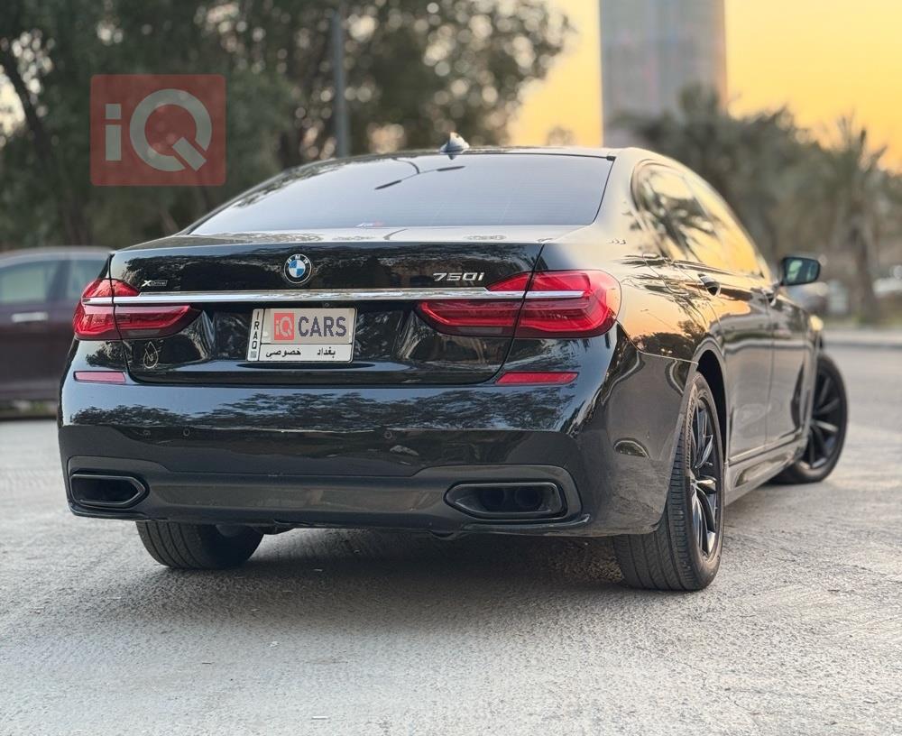 بي ام دبليو الفئة 7